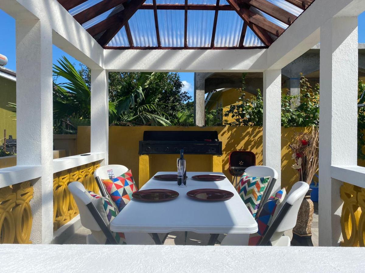 Paradise Villa Shared Onsite Private Pool Onsite Gym Ocho Rios Eksteriør billede