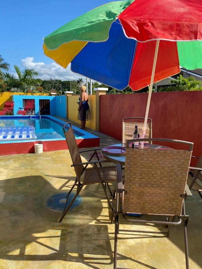 Paradise Villa Shared Onsite Private Pool Onsite Gym Ocho Rios Eksteriør billede